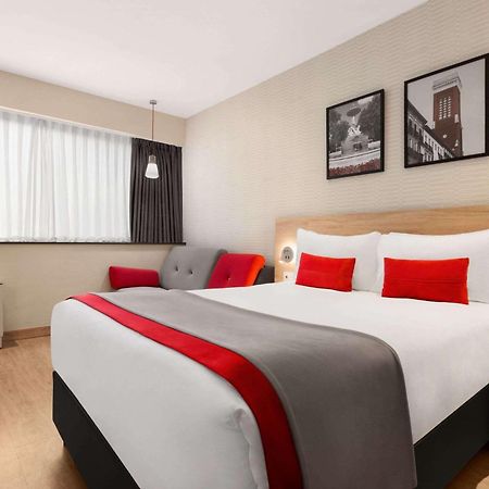 Ramada By Wyndham Madrid Tres Cantos Exterior photo