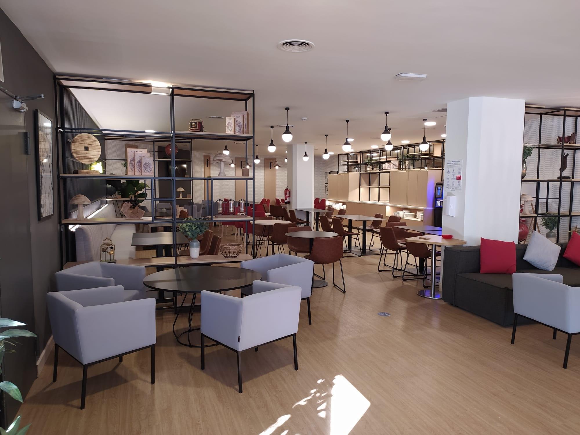 Ramada By Wyndham Madrid Tres Cantos Exterior photo